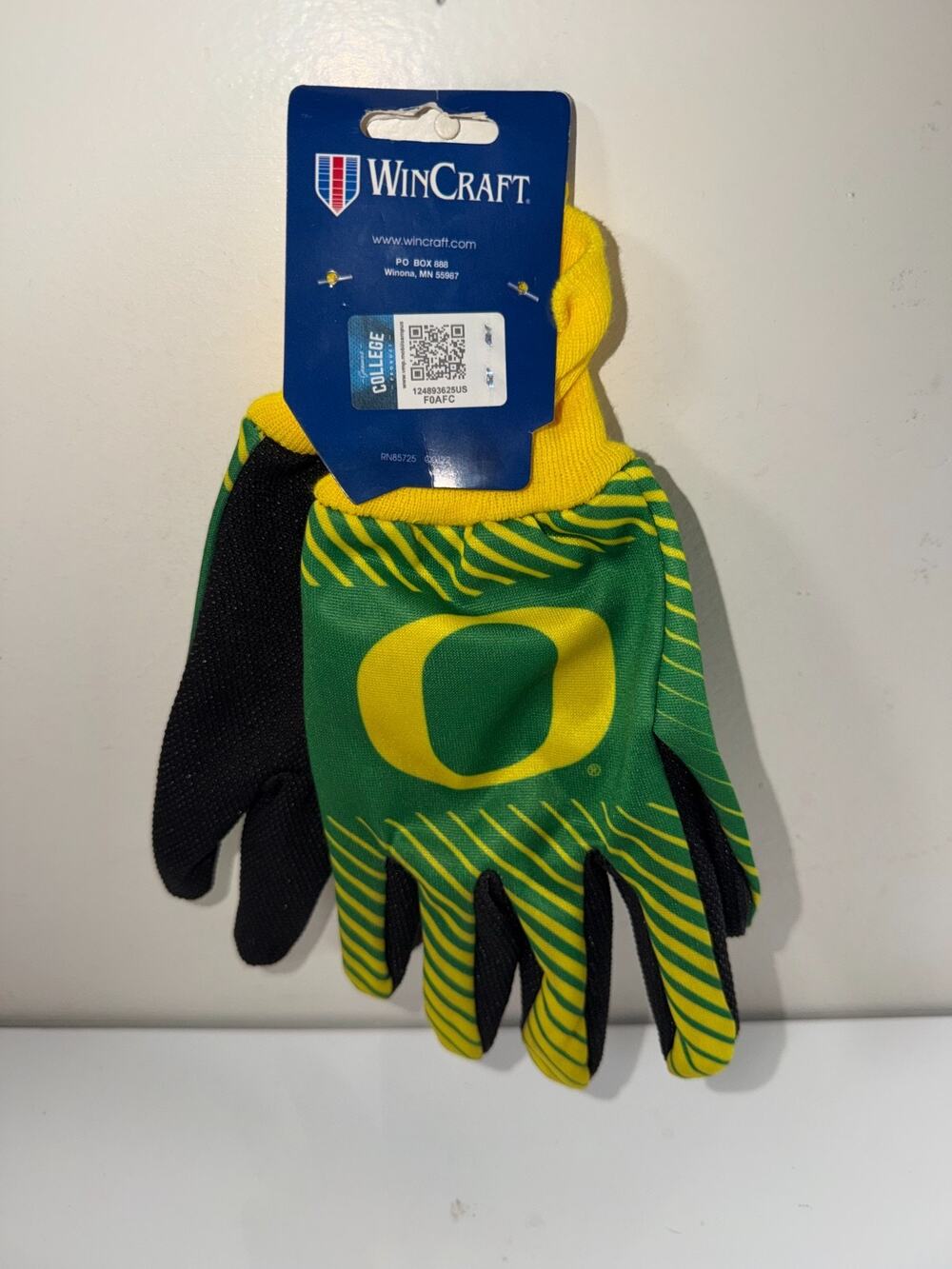NCAA University of Oregon Ducks Utility Gloves, Wincraft, Adult Large